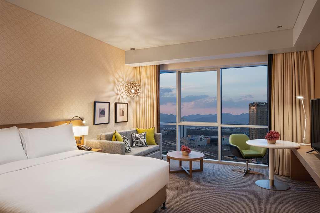 Doubletree By Hilton Fujairah City Phòng bức ảnh