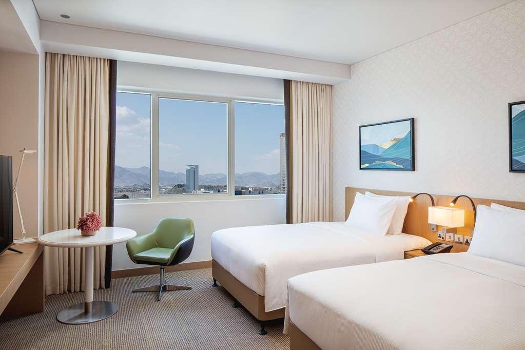 Doubletree By Hilton Fujairah City Phòng bức ảnh