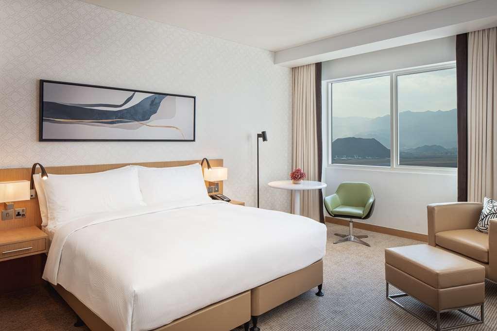 Doubletree By Hilton Fujairah City Phòng bức ảnh