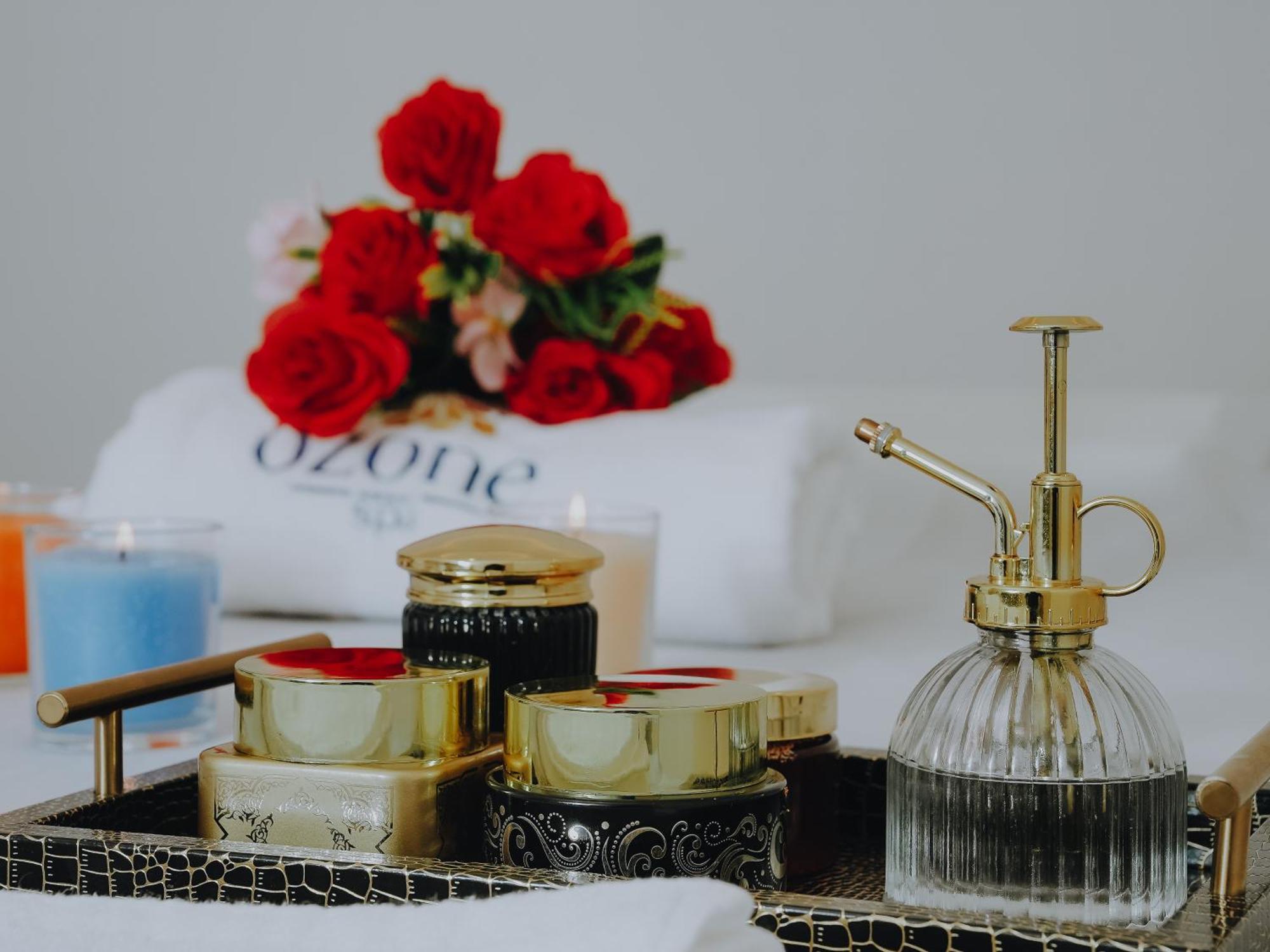 Doubletree By Hilton Fujairah City Ngoại thất bức ảnh A set of skin care products